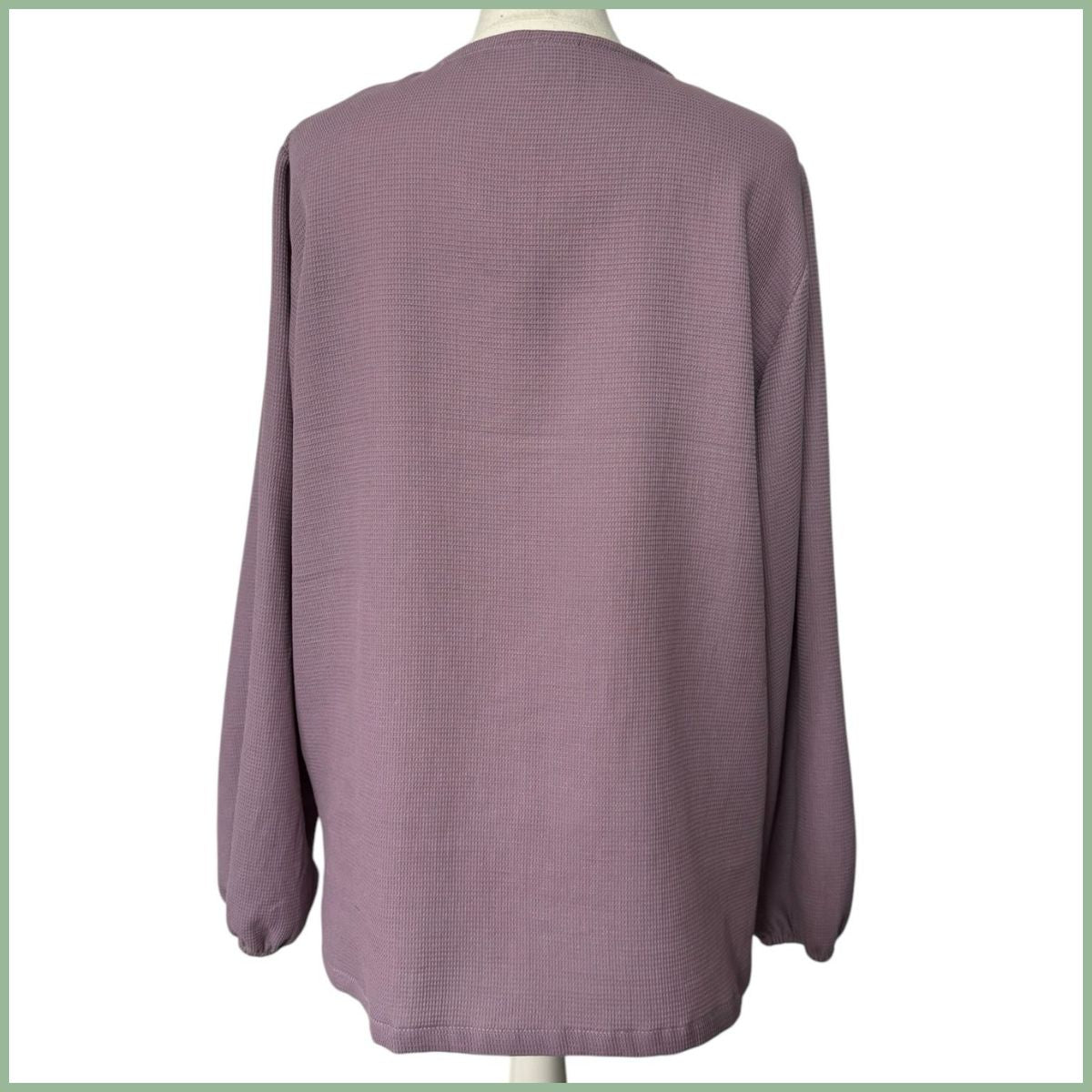 Shirt mit V-Ausschnitt Gr. 40/42