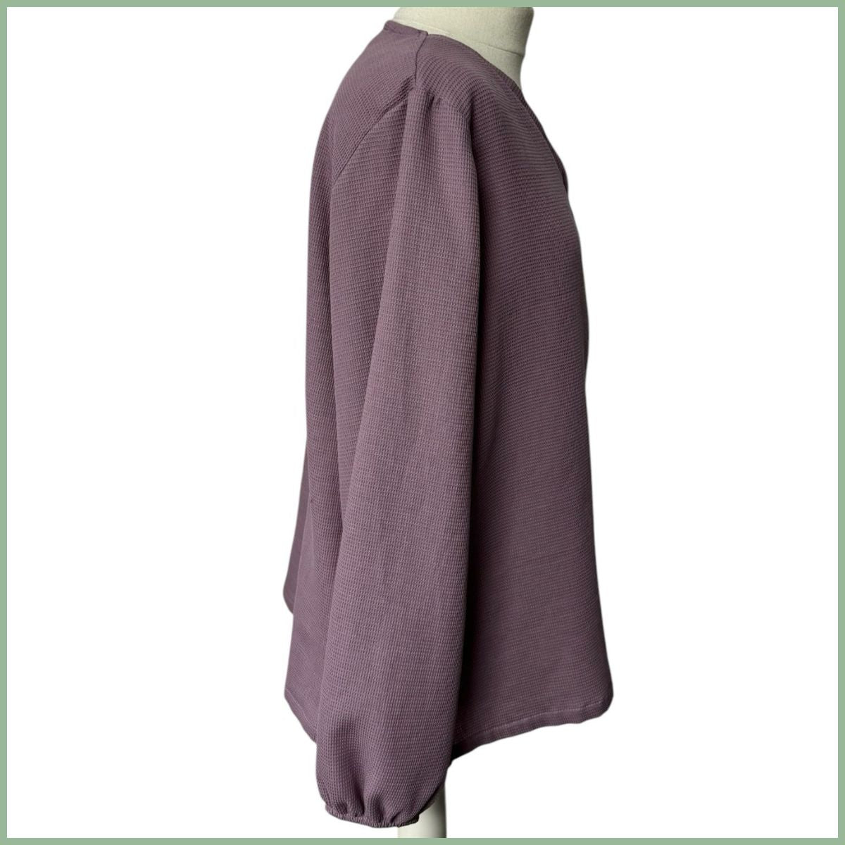 Shirt mit V-Ausschnitt Gr. 40/42