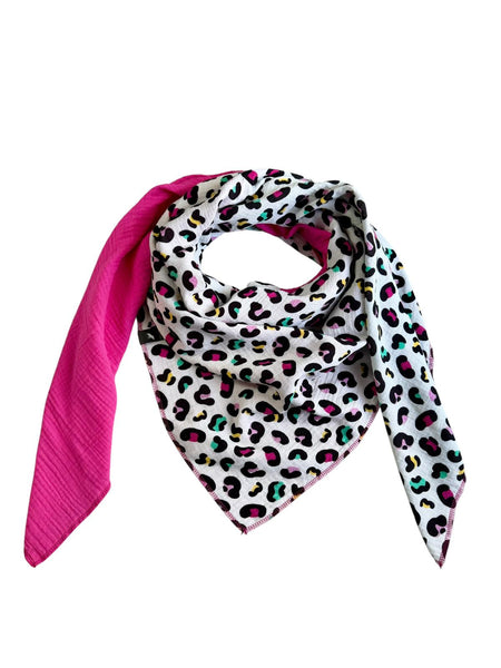 Musselin Liebe Halstuch XL Tuch in buntem Leo Muster und pink