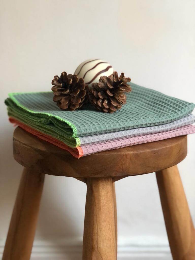 Kleines Handtuch Gästehandtuch Geschirrhandtuch aus Waffelpiqué von Musselin Liebe